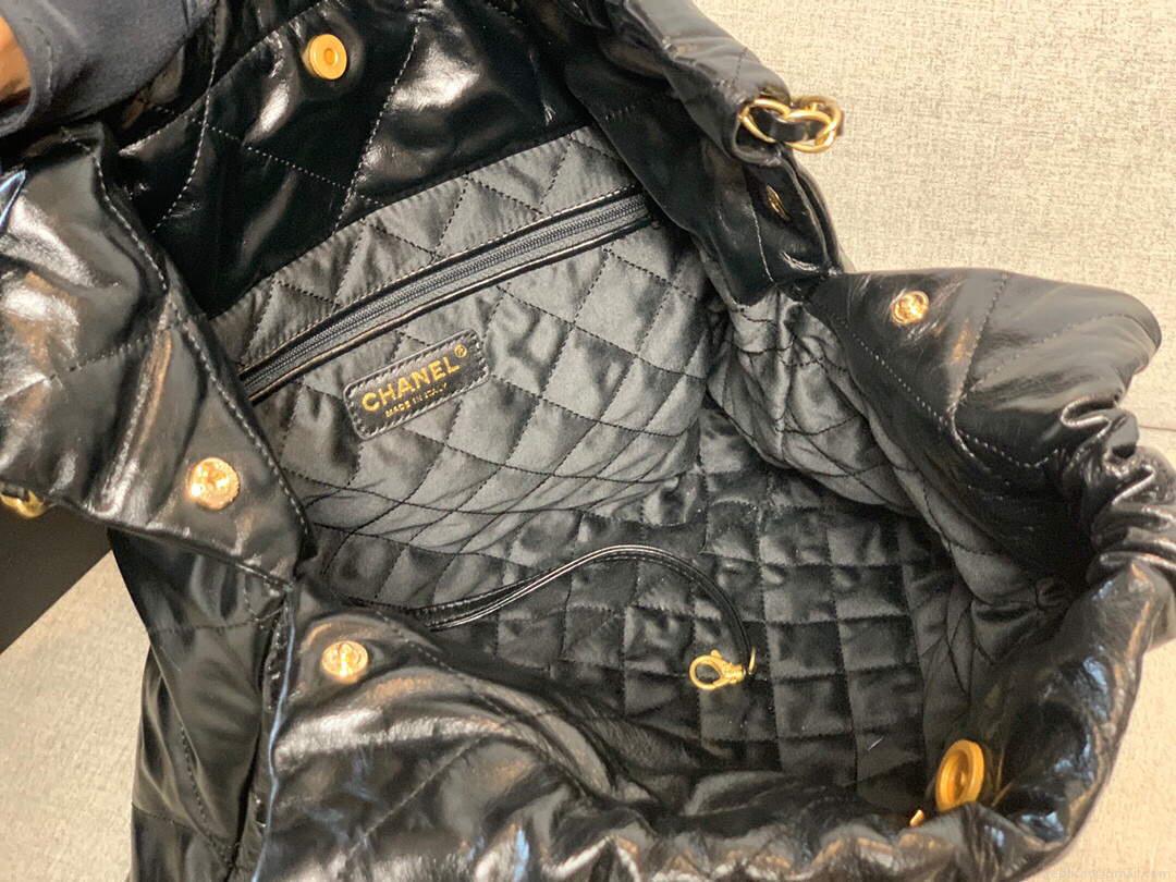 Chanel 22 Handbag Shiny Calfskin Gold AS3261 Black