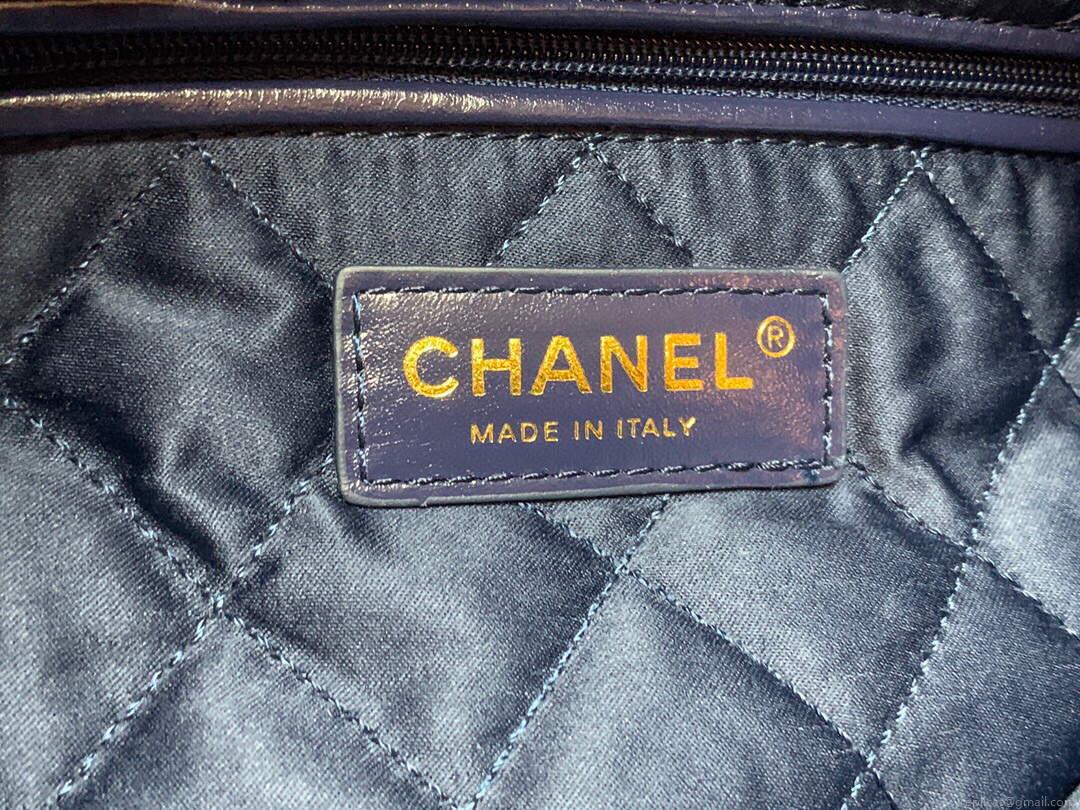 Chanel 22 Handbag Shiny Calfskin Gold AS3261 Navy Blue