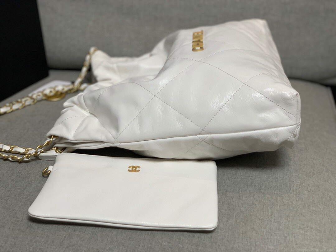 Chanel 22 Handbag Shiny Calfskin Gold AS3261 White
