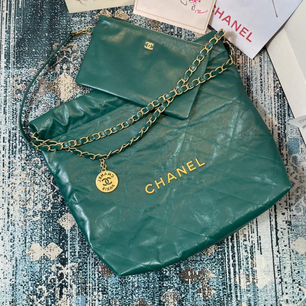 Chanel AS3260 22 Small Handbag Shiny Calfskin Green Gold