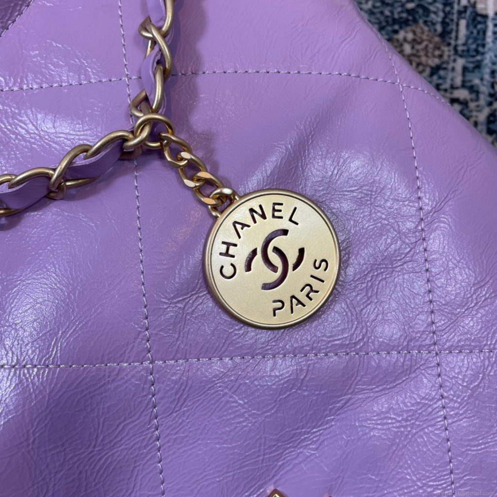 Chanel AS3260 22 Small Handbag Shiny Calfskin Purple Gold