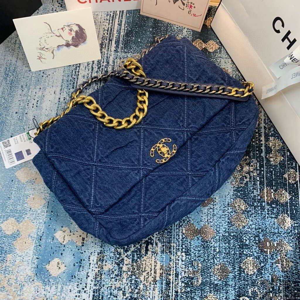 Chanel 19 Maxi Handbag Lambskin Gold AS1162 Navy Blue