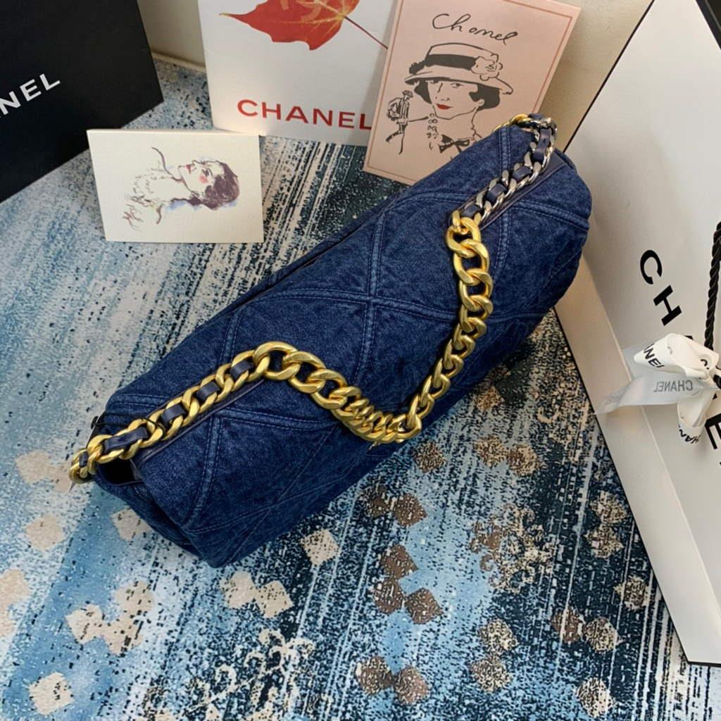 Chanel 19 Maxi Handbag Lambskin Gold AS1162 Navy Blue