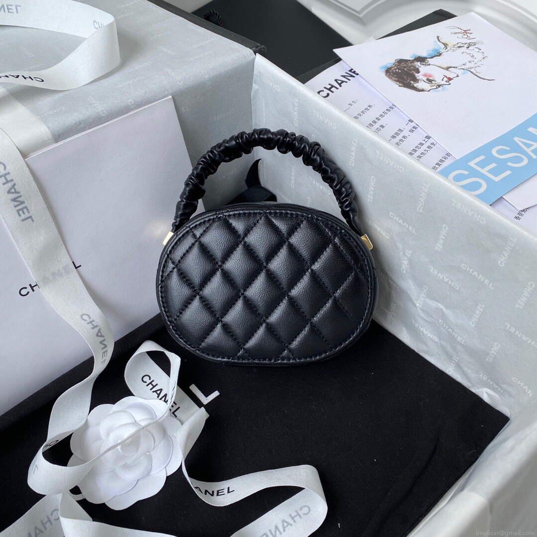 Chanel Vanity Case Shiny Lambskin Gold AP2731 Black