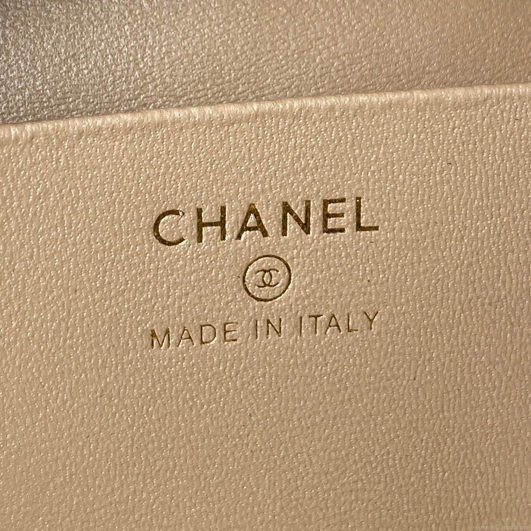Chanel Vanity Case Shiny Lambskin Gold AP2731 Blue