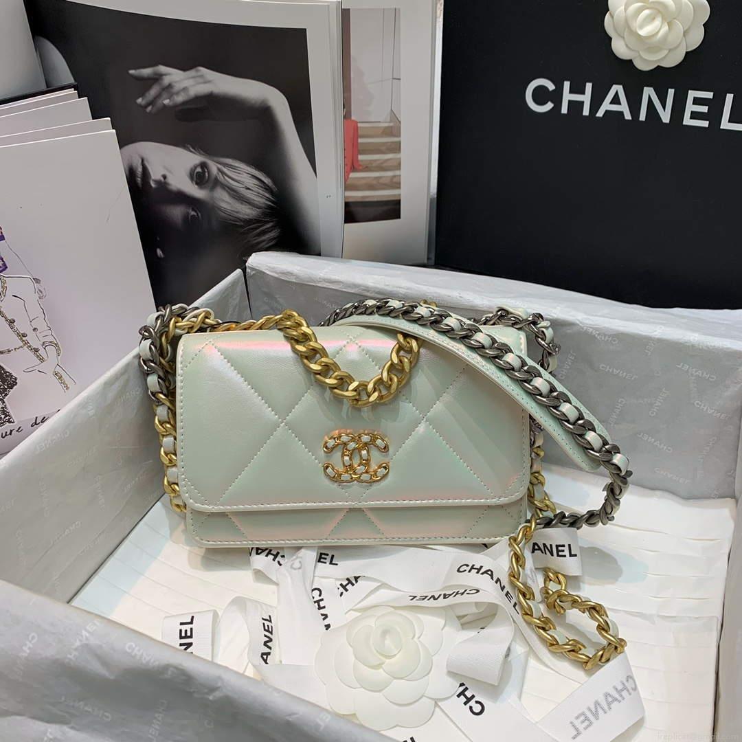 Chanel A86092 WOC 19 Chain Wallet Bag Lambskin Silvey White
