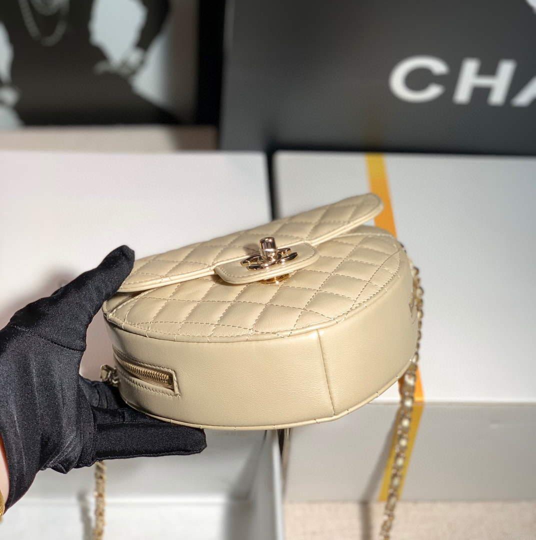 Chanel AS3191 Large Heart Bag Lambskin Gold