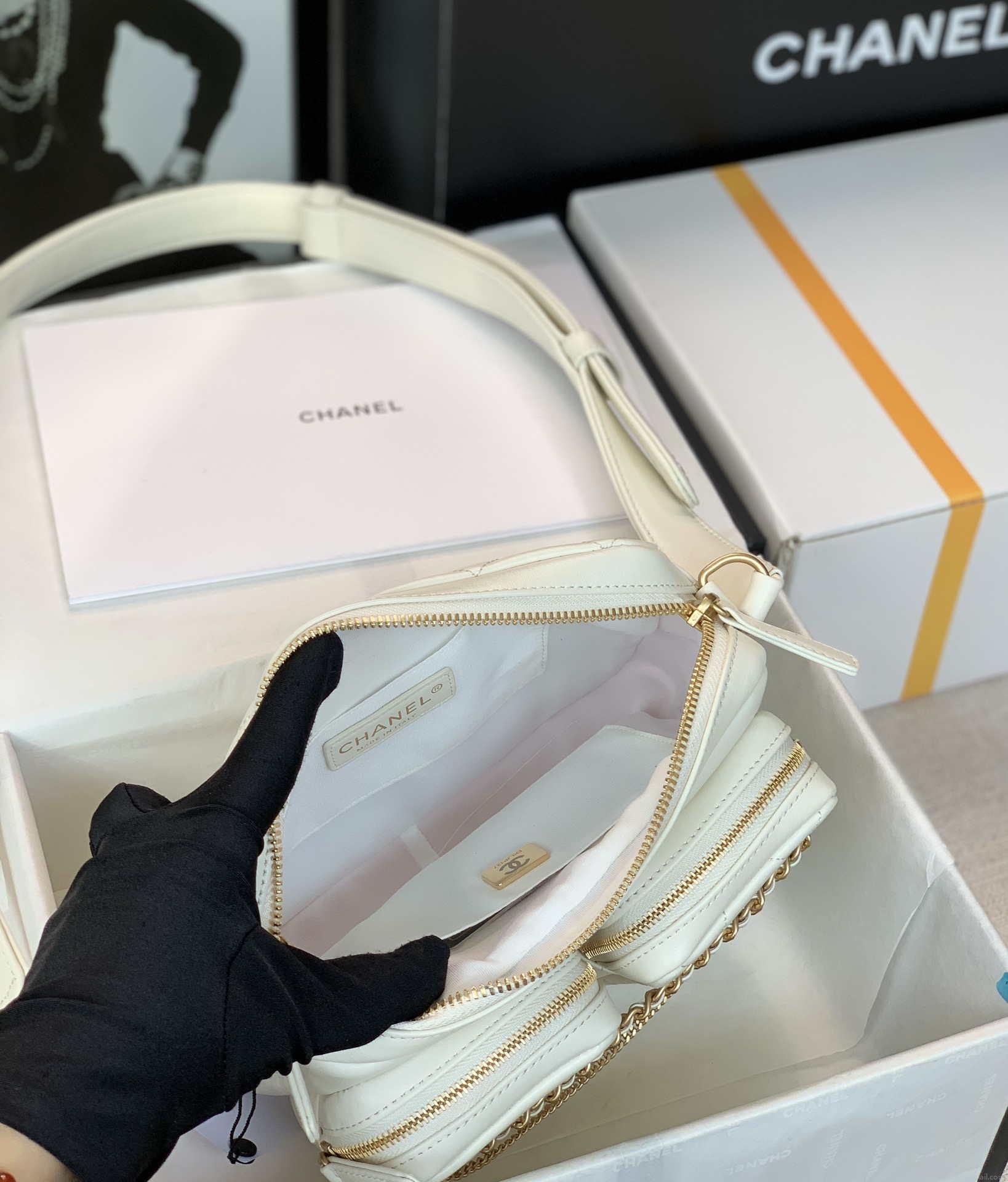 Chanel Camera Case AS2923 Bag White