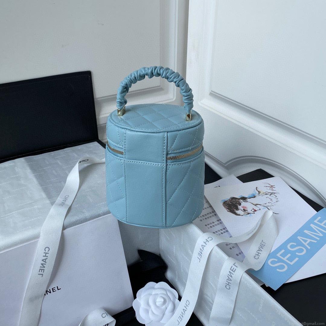 Chanel Vanity Case Lambskin AP2730 Blue