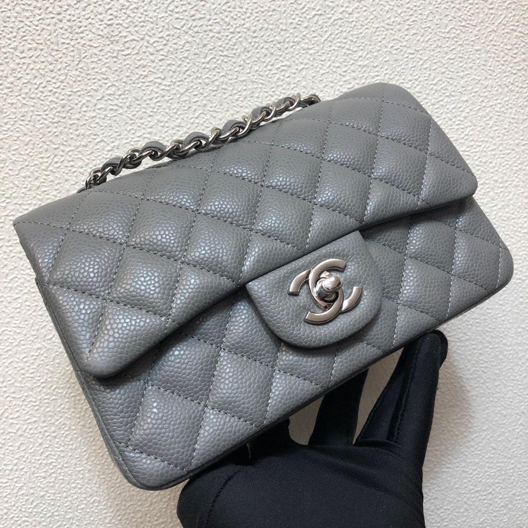 Chanel A69900 Mini Flap Bag Grained Calfskin Gray Silver