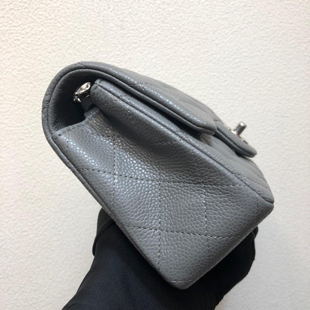 Chanel A69900 Mini Flap Bag Grained Calfskin Gray Silver