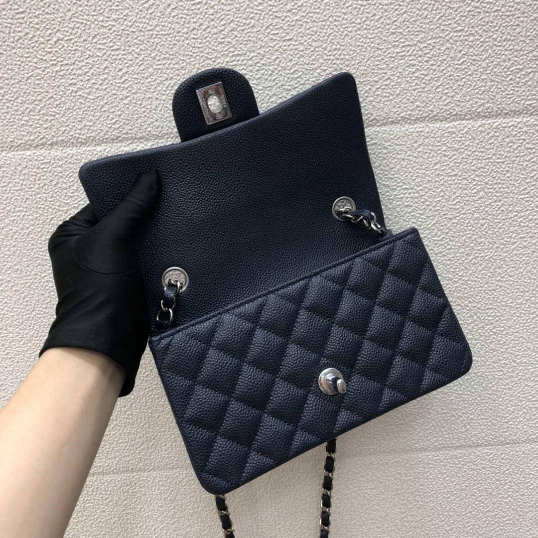 Chanel A69900 Mini Flap Bag Grained Calfskin Navy Blue Silver