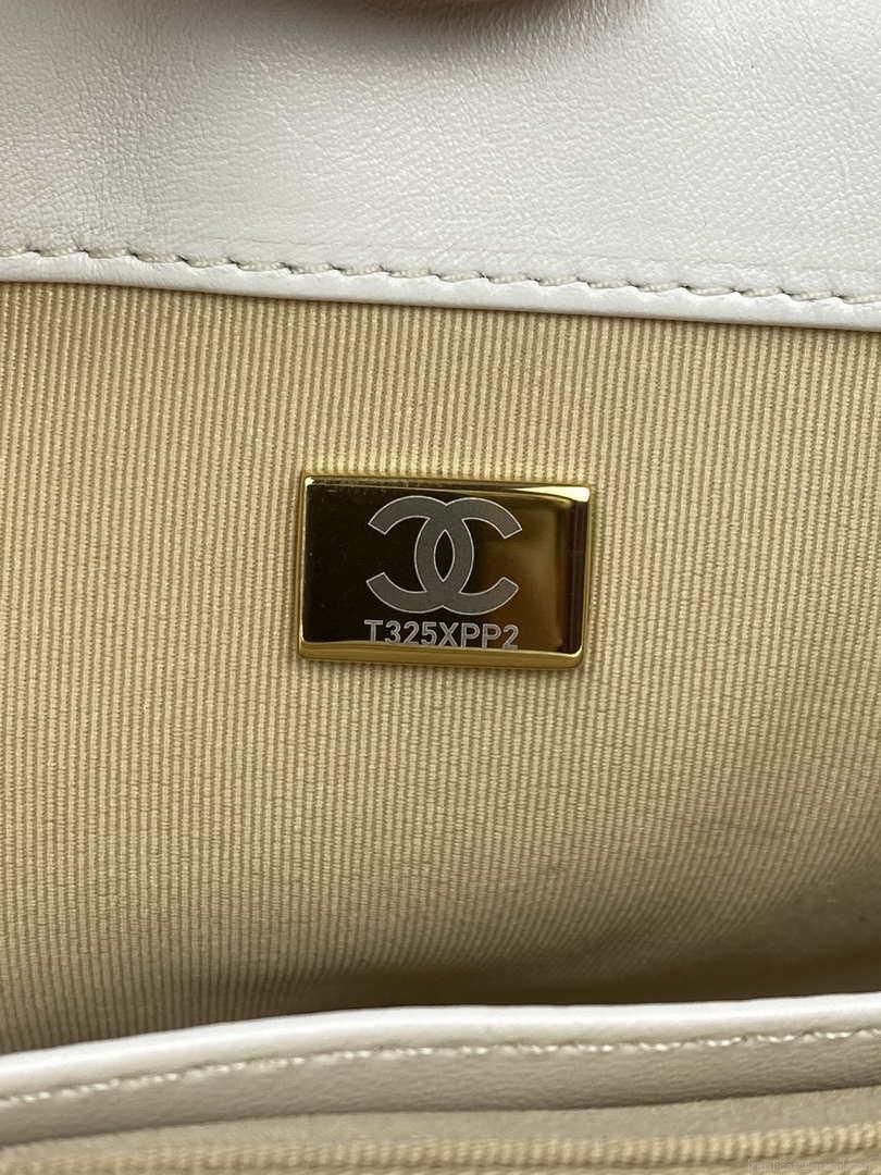 Chanel AS3215 Large Flap Bag Lambskin Gold-Tone Metal White