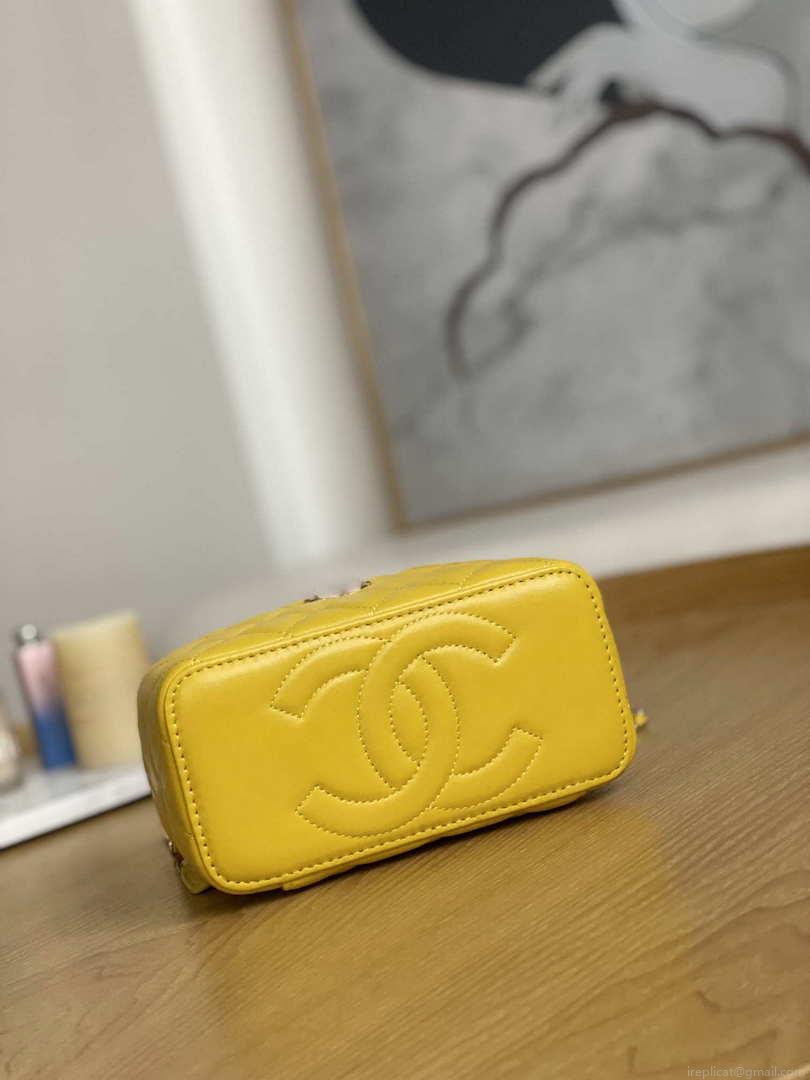 Chanel A81208 Vanity with Chain Lambskin Gold Yellow