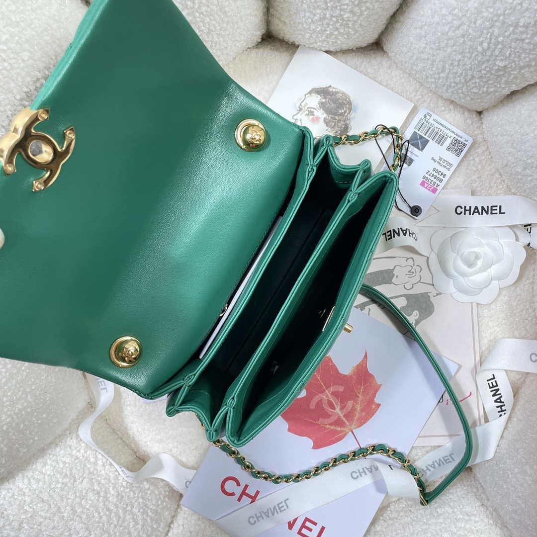 Chanel AS3366 Flap Bag 20cm Lambskin Green