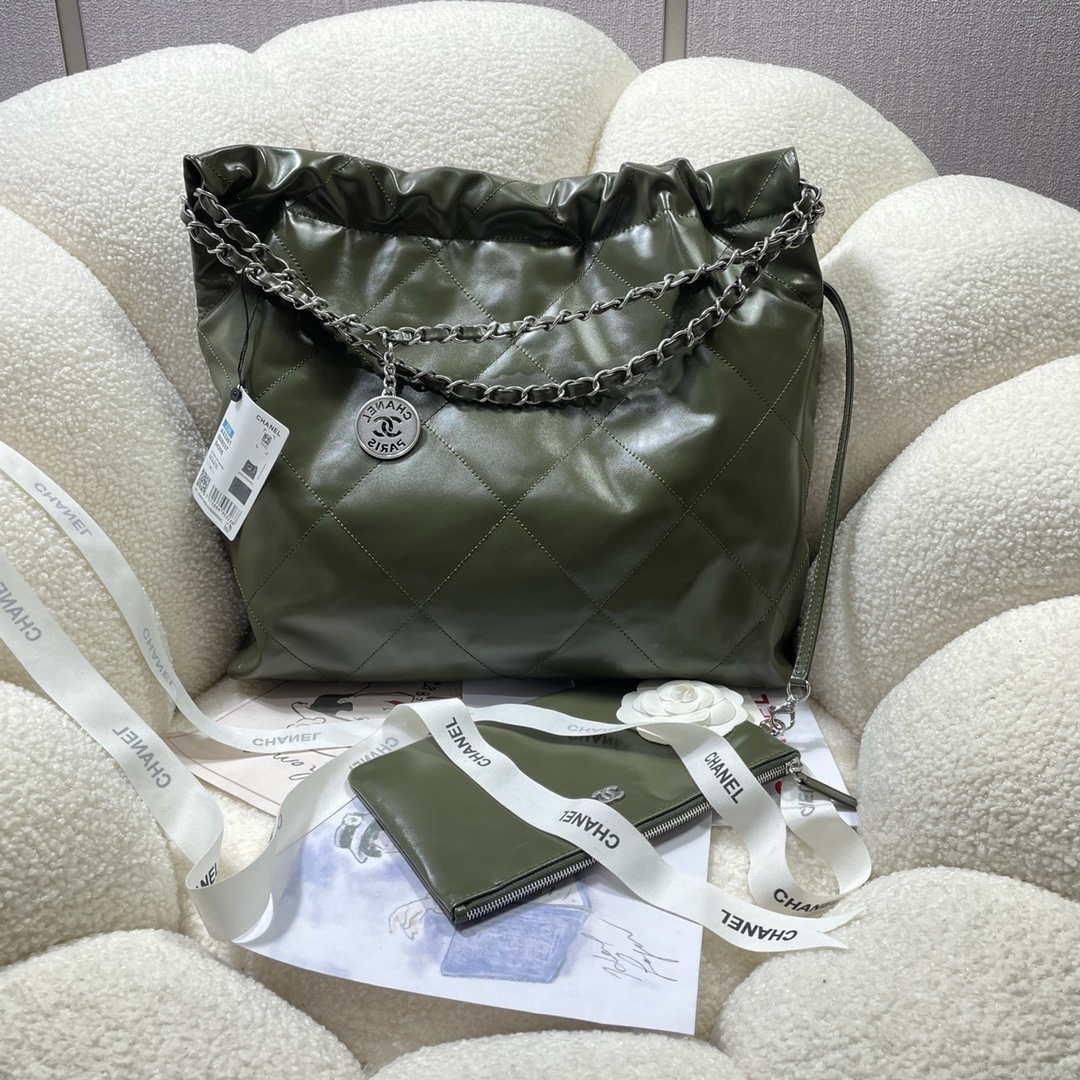 Chanel 22 Handbag Shiny Calfskin AS3261 Dark Green