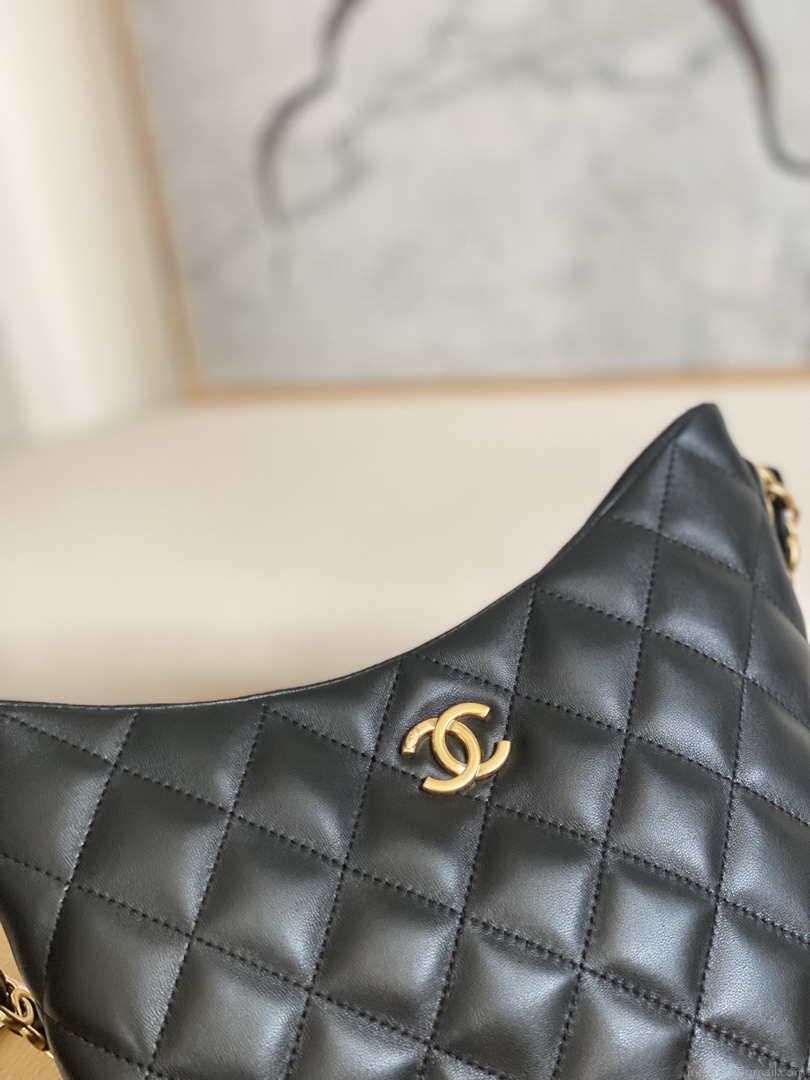Chanel AS3631 2022 new hippie underarm Hobo bag shoulder bag Black