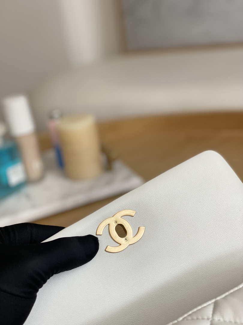 Chanel AS3378 MINI Flap Bag Lambskin White