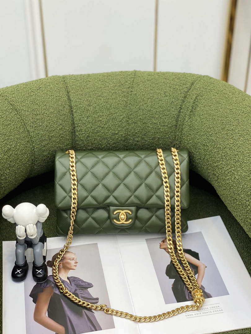 Chanel AS3609 Flap Bag Lambskin Lambskin & Gold-Tone Metal Green