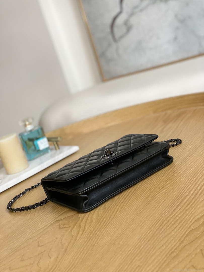 Chanel A88632 WOC 19 Chain Wallet Bag Black Lambskin with black havdware