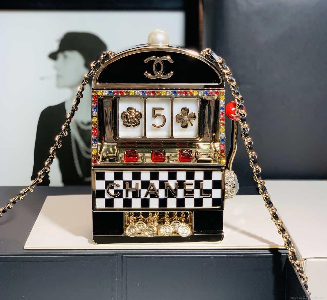 Chanel AS3586 2023SS Walk-on Embroidery Slot Shoulder Bag black