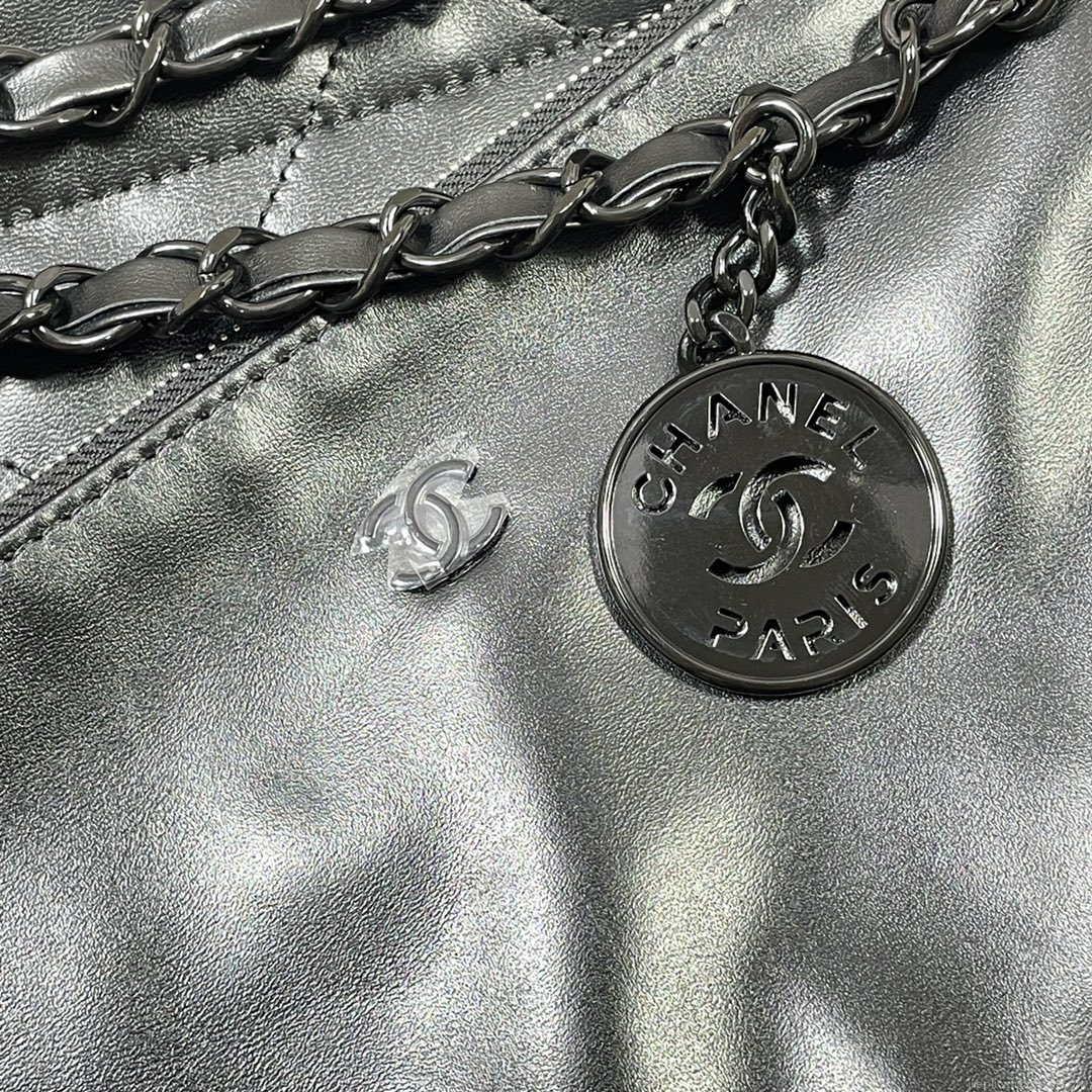 Chanel 22 Small Handbag Shiny Calfskin AS3260 Black with Black logo