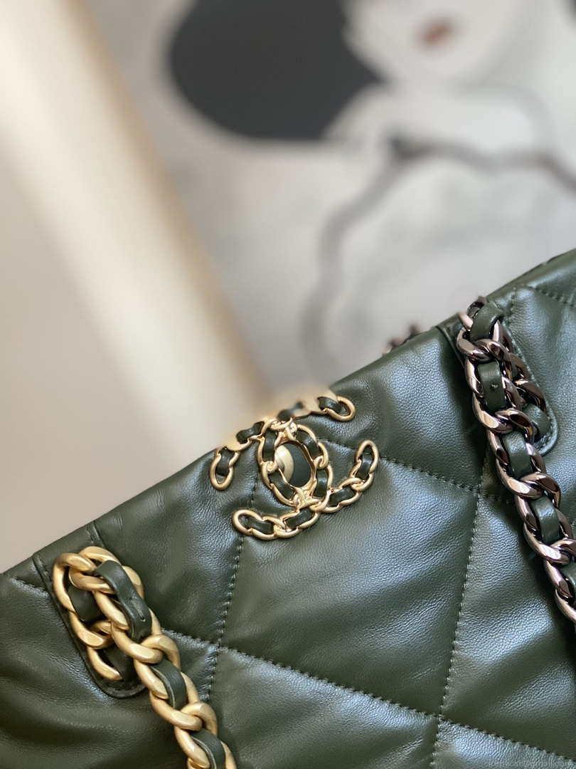 Chanel AS3519 CHANEL19 Shopping Bag Shiny Lambskin Dark Green