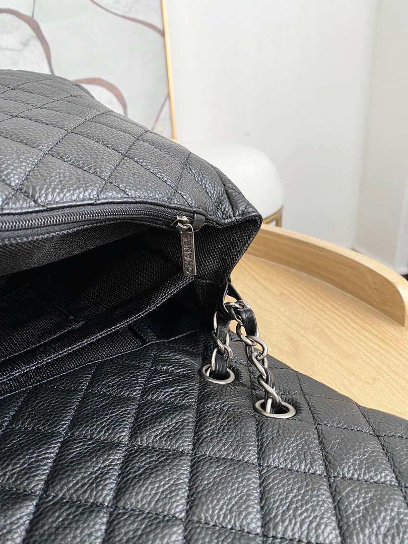 Chanel A91169 Flap Travel Bag Airport Series A94305 caviar calfskin Black Silver