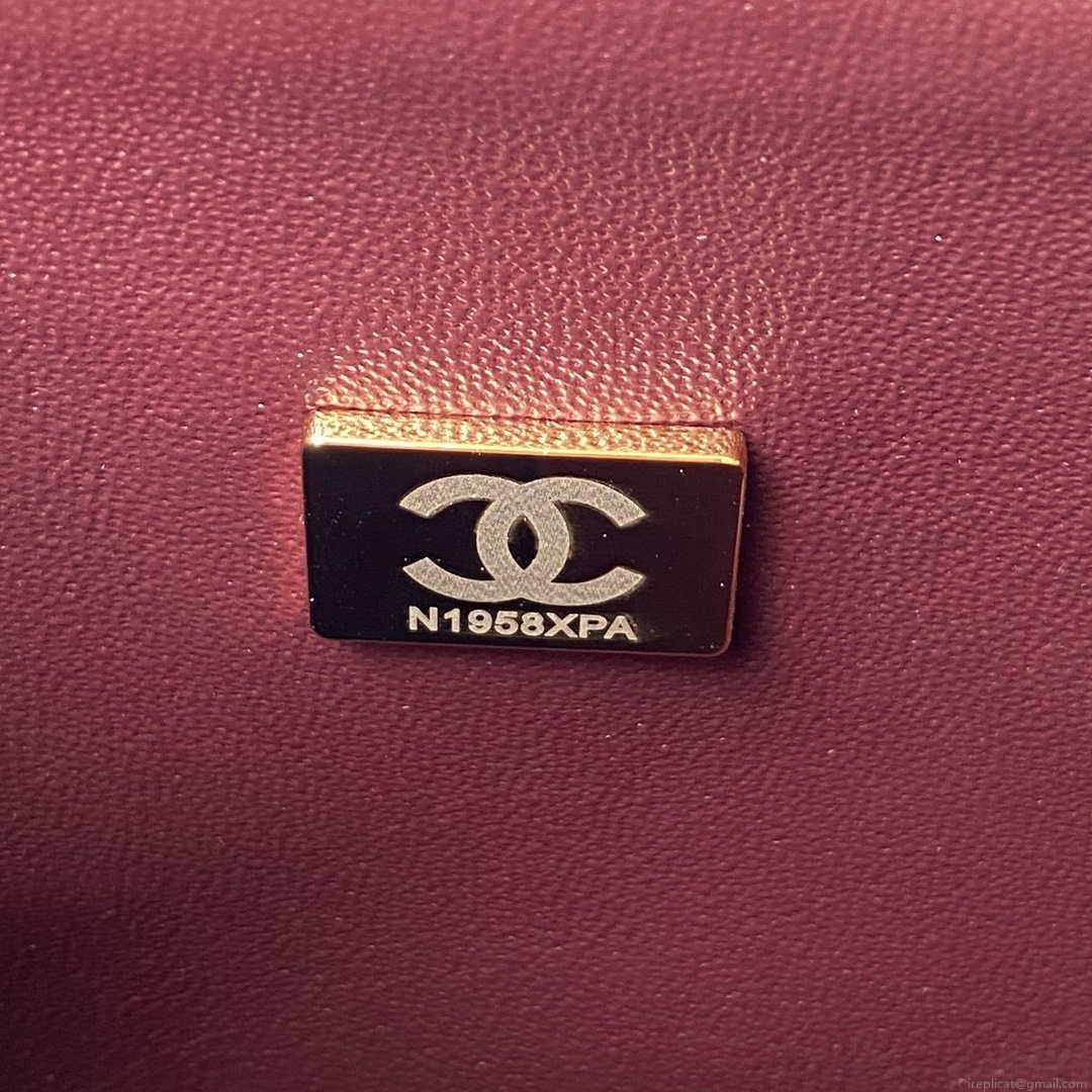 Chanel A01113 Flap Handbag Classic Bag Grained shiny Calfskin Black Gold
