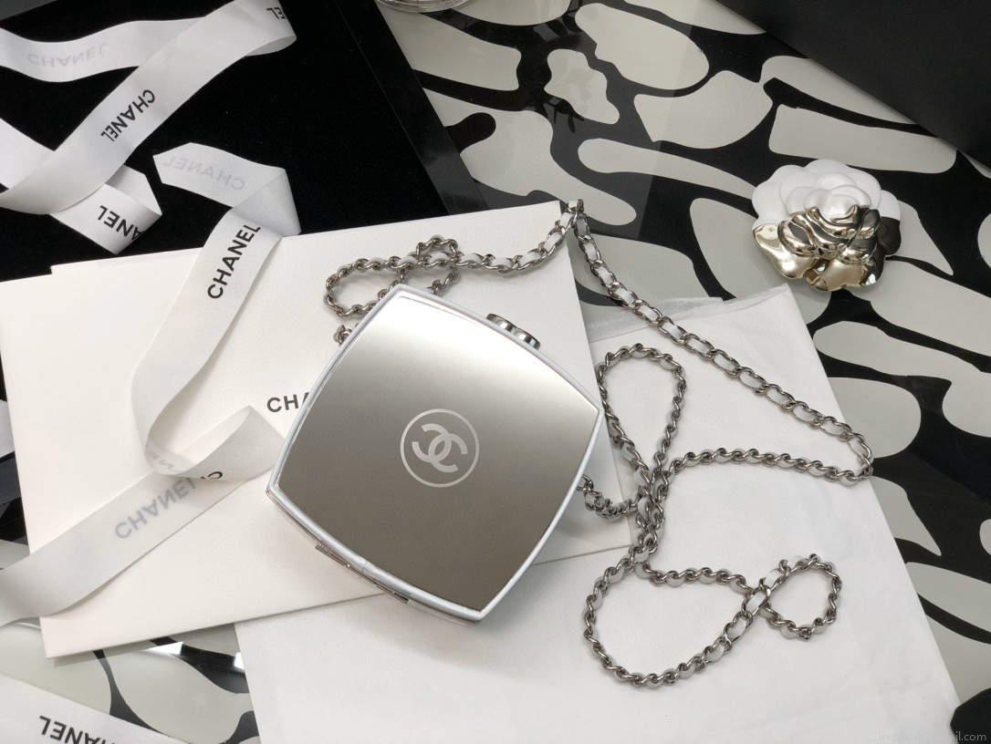 Chanel AP2398 Small Vanity Case Lambskin gold-tone metal White and Silver