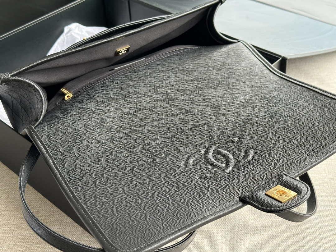 Chanel AS3662 LARGE BACKPACK Calfskin & Gold-Tone Metal Black