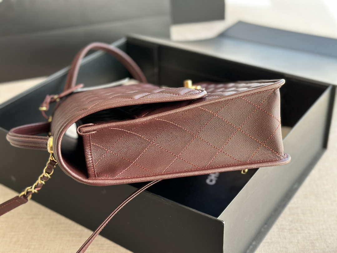 Chanel AS3662 LARGE BACKPACK Calfskin & Gold-Tone Metal Wine Red