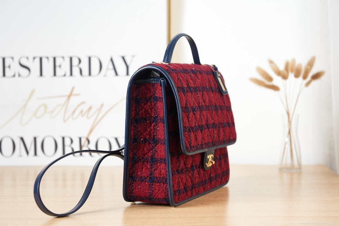 Chanel AS3662 LARGE BACKPACK Wool Tweed & Gold-Tone Metal Wine Red