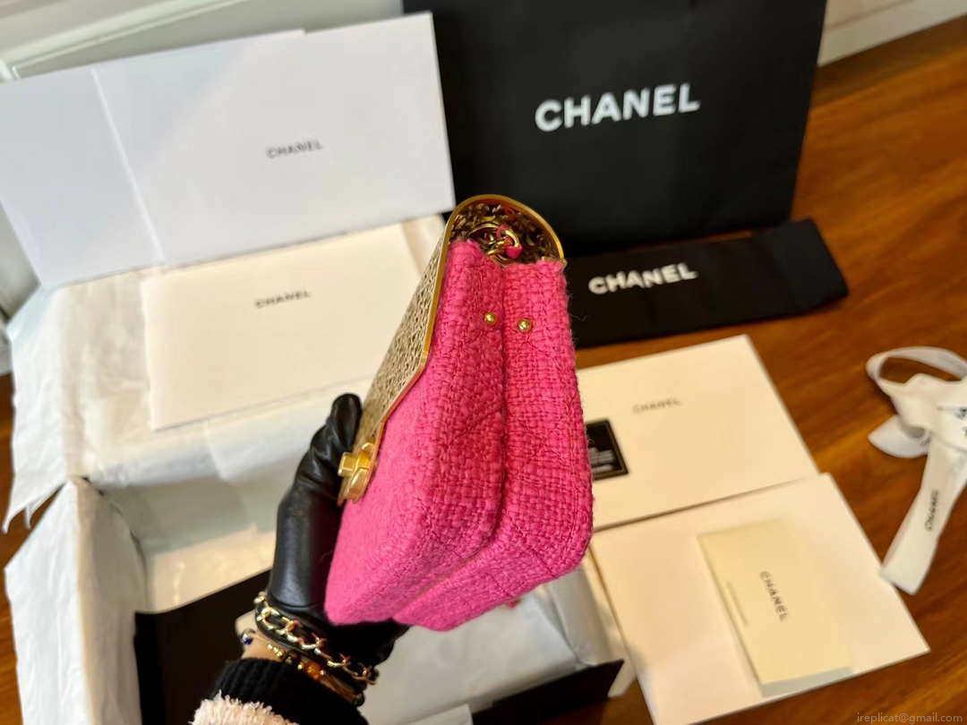 Chanel AS3526 Mini Evening Bag Wool Tweed & Gold-Tone Metal Rose Red