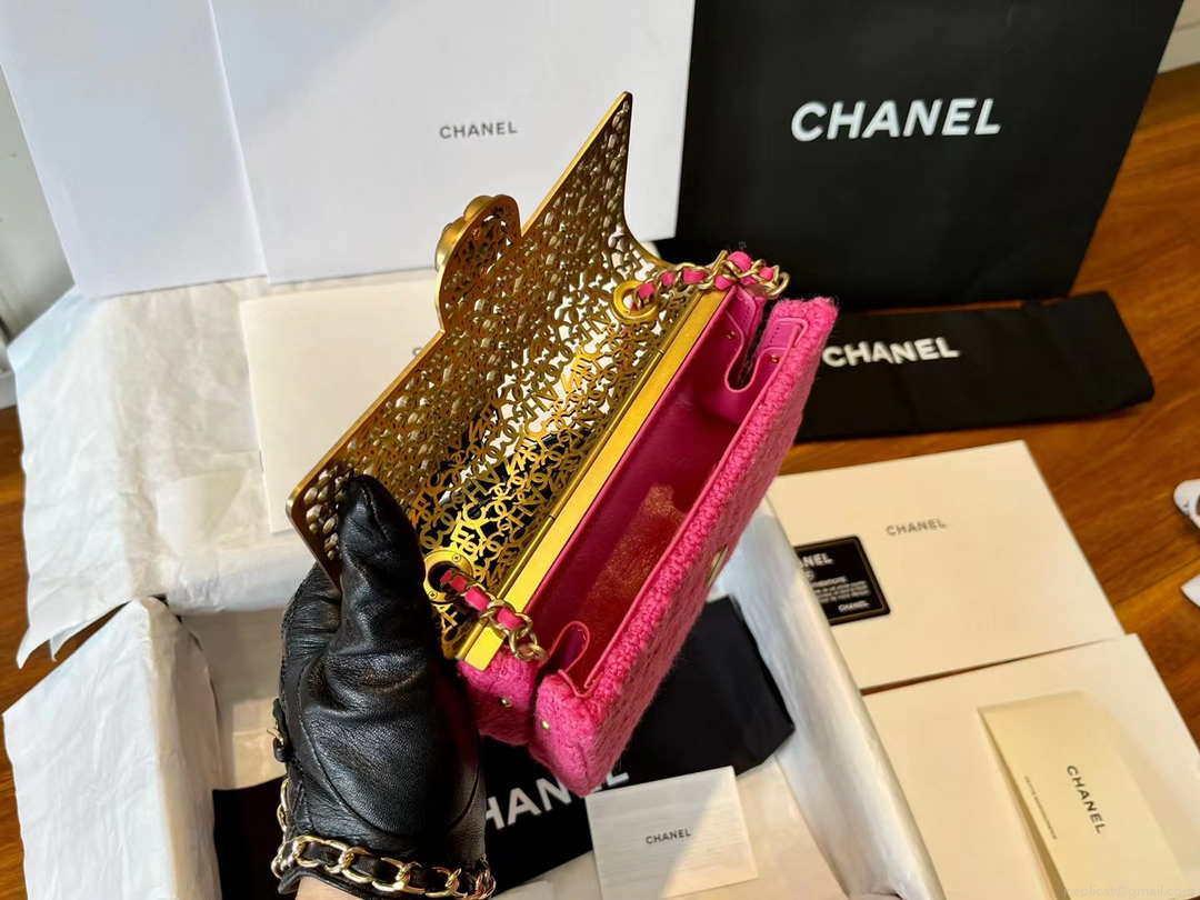 Chanel AS3526 Mini Evening Bag Wool Tweed & Gold-Tone Metal Rose Red