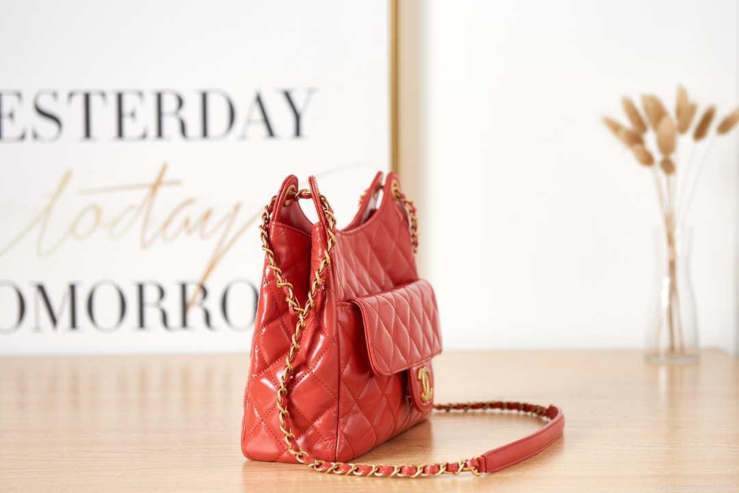 Chanel AS3690 Hobo Handbag Shiny Crumpled Calfskin & Gold-Tone Metal Red
