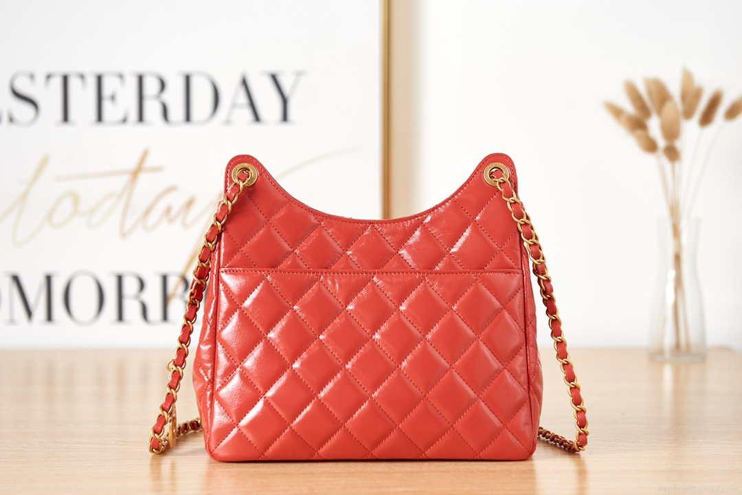 Chanel AS3690 Hobo Handbag Shiny Crumpled Calfskin & Gold-Tone Metal Red