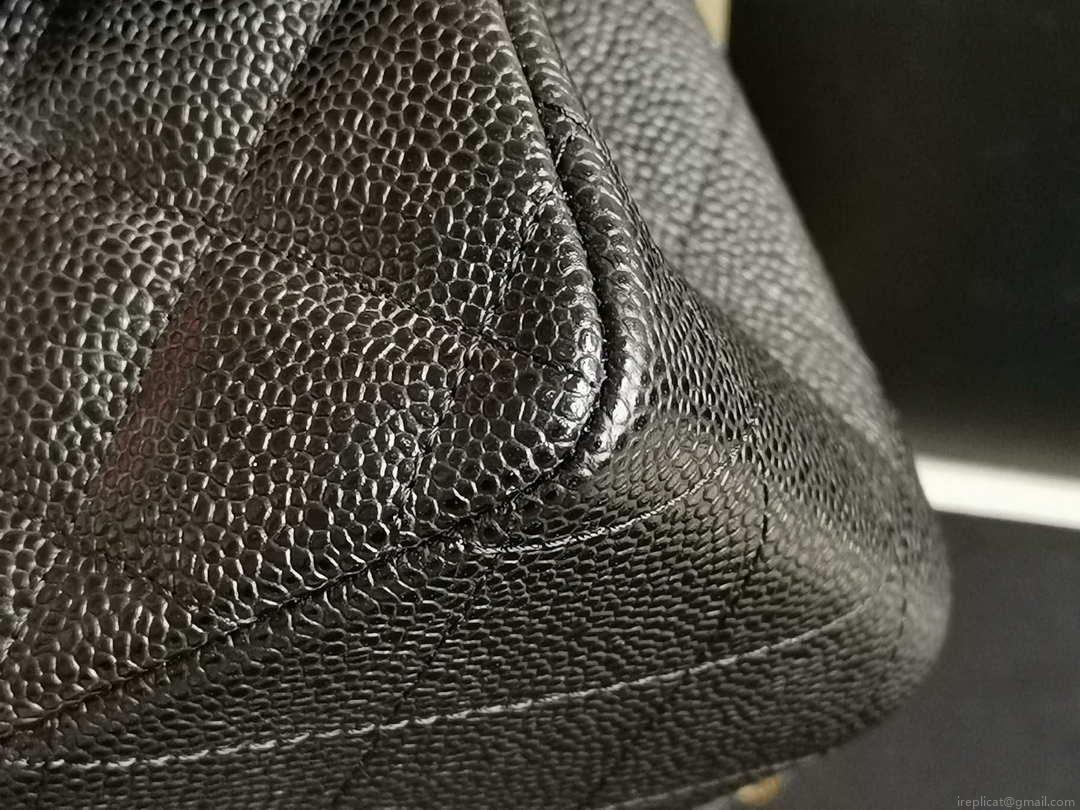 Chanel A58600 Large Flap Handbag Classic bag Grained shiny Calfskin gold Black