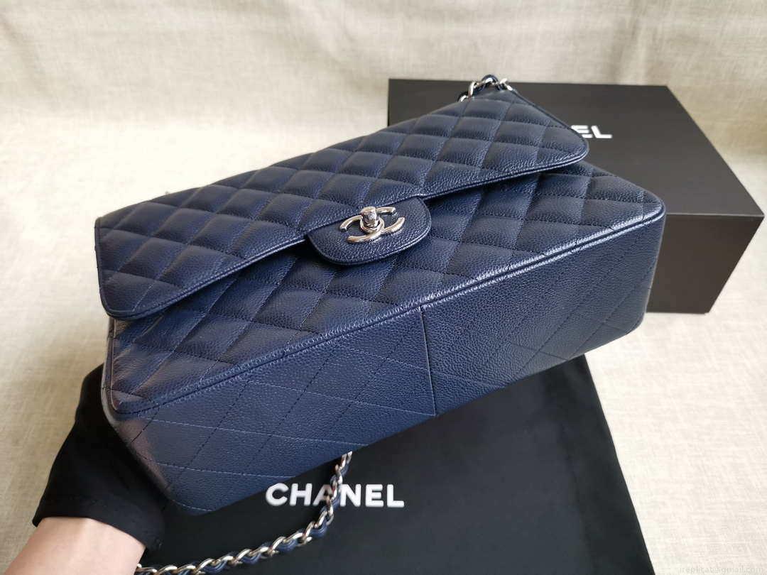 Chanel A58600 Large Classic Handbag Grained shiny Calfskin Navy Blue Sliver