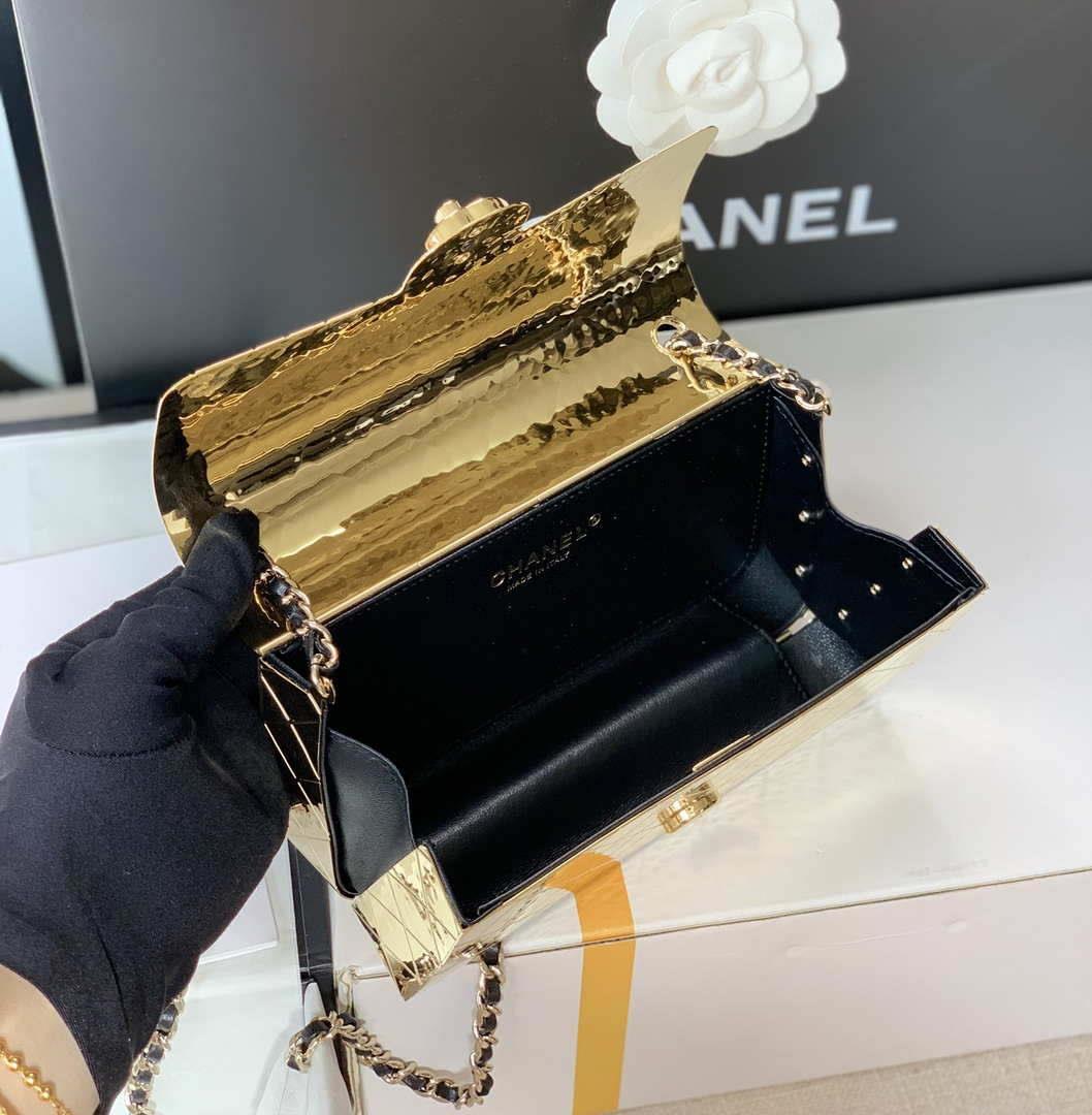 Chanel A8802 EVENING BAG Lambskin Gold Metal Gold
