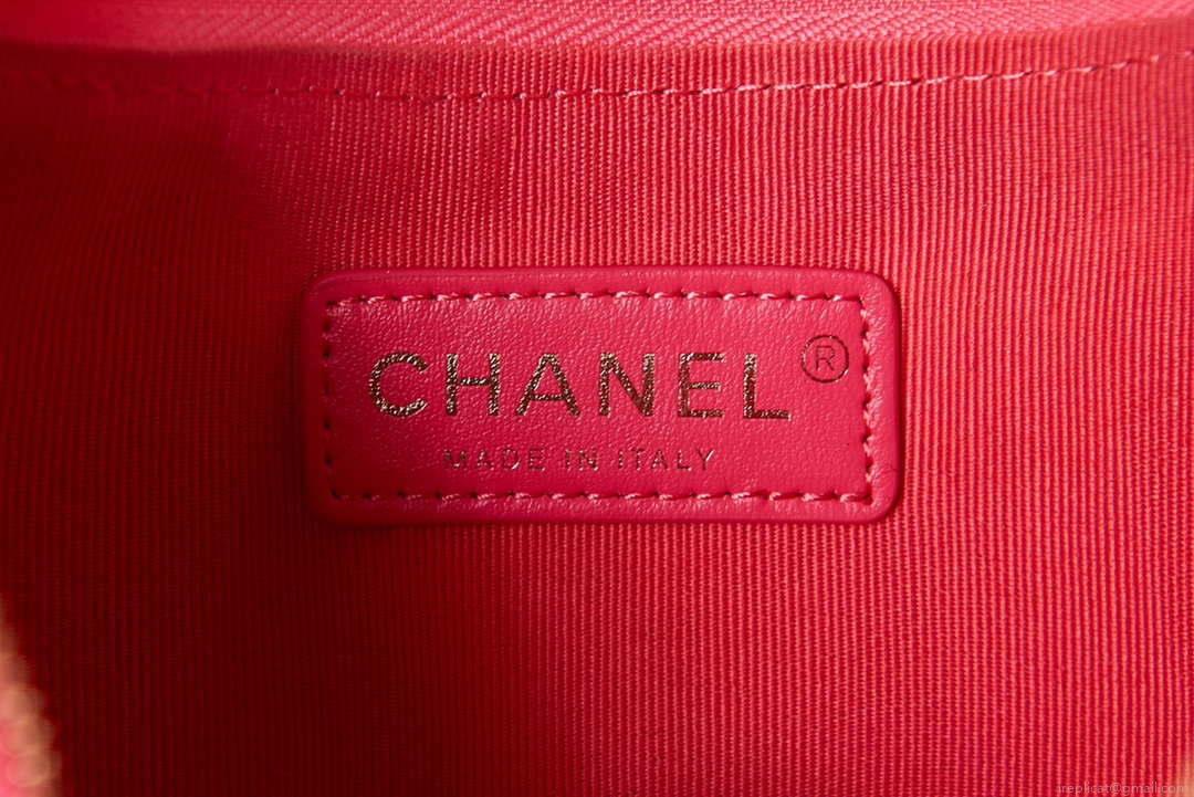 Chanel AS3917 Clutch With Chain Lambskin & Shiny Light Gold Metal Red