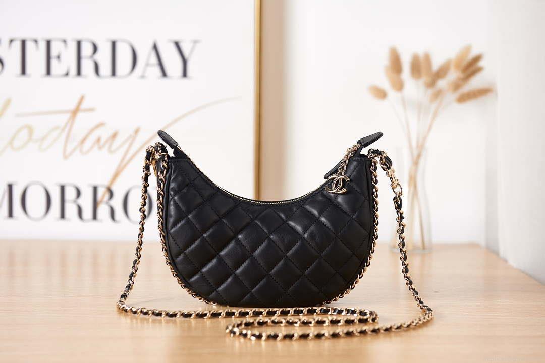 Chanel AS3917 Clutch With Chain Lambskin & Shiny Light Gold Metal Black