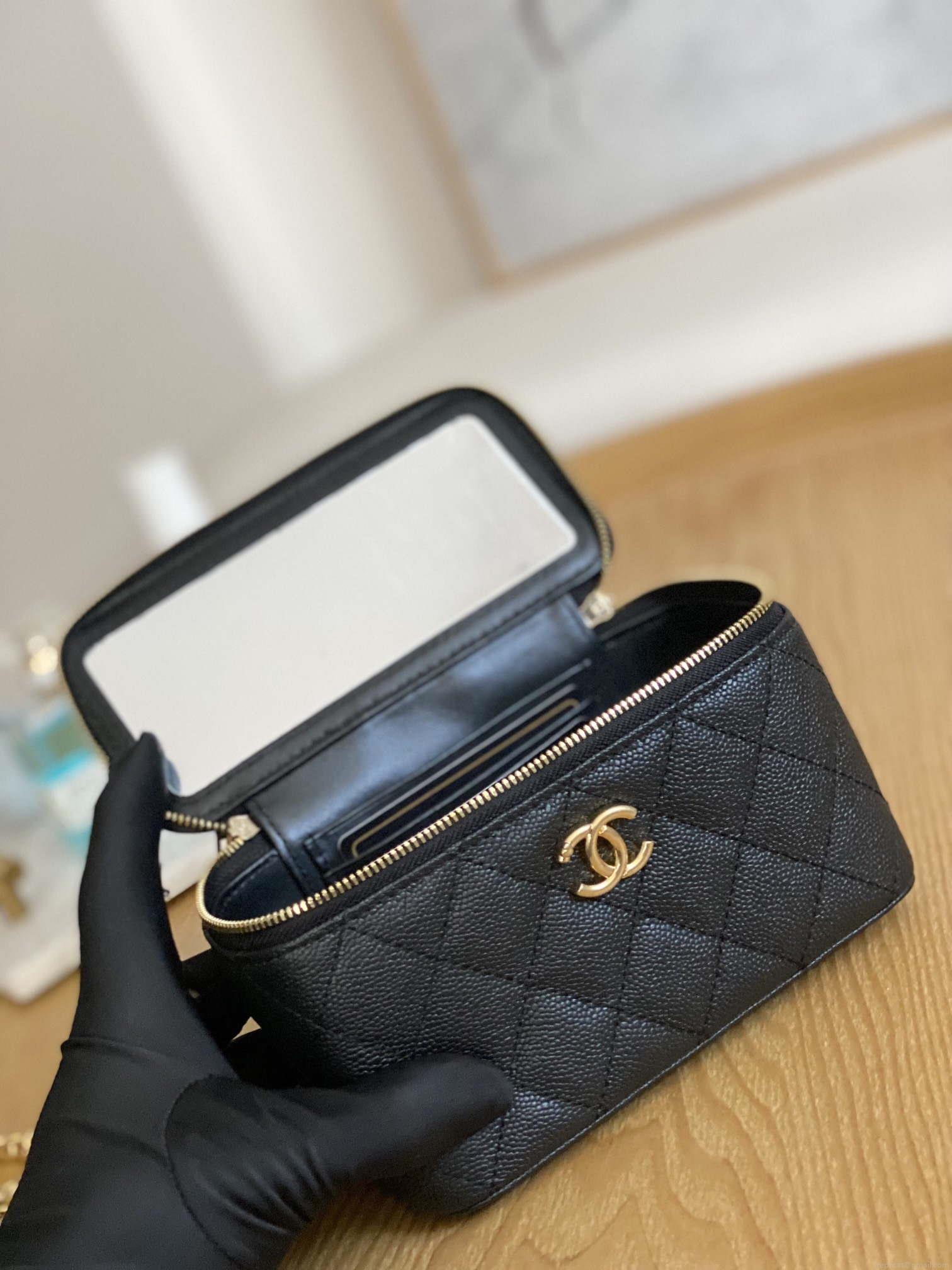 Chanel A68130 Vanity with chain Grained Calfskin Gold Black