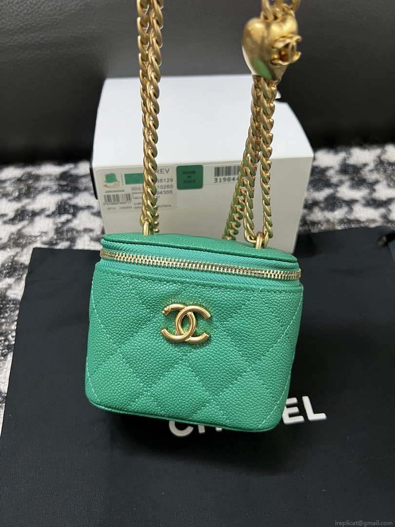 Chanel AP3203 Clutch With Chain Grained Calfskin Green