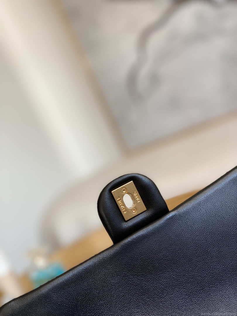 Chanel AS3777 Flap Bag Lambskin & Gold-Tone Metal Black