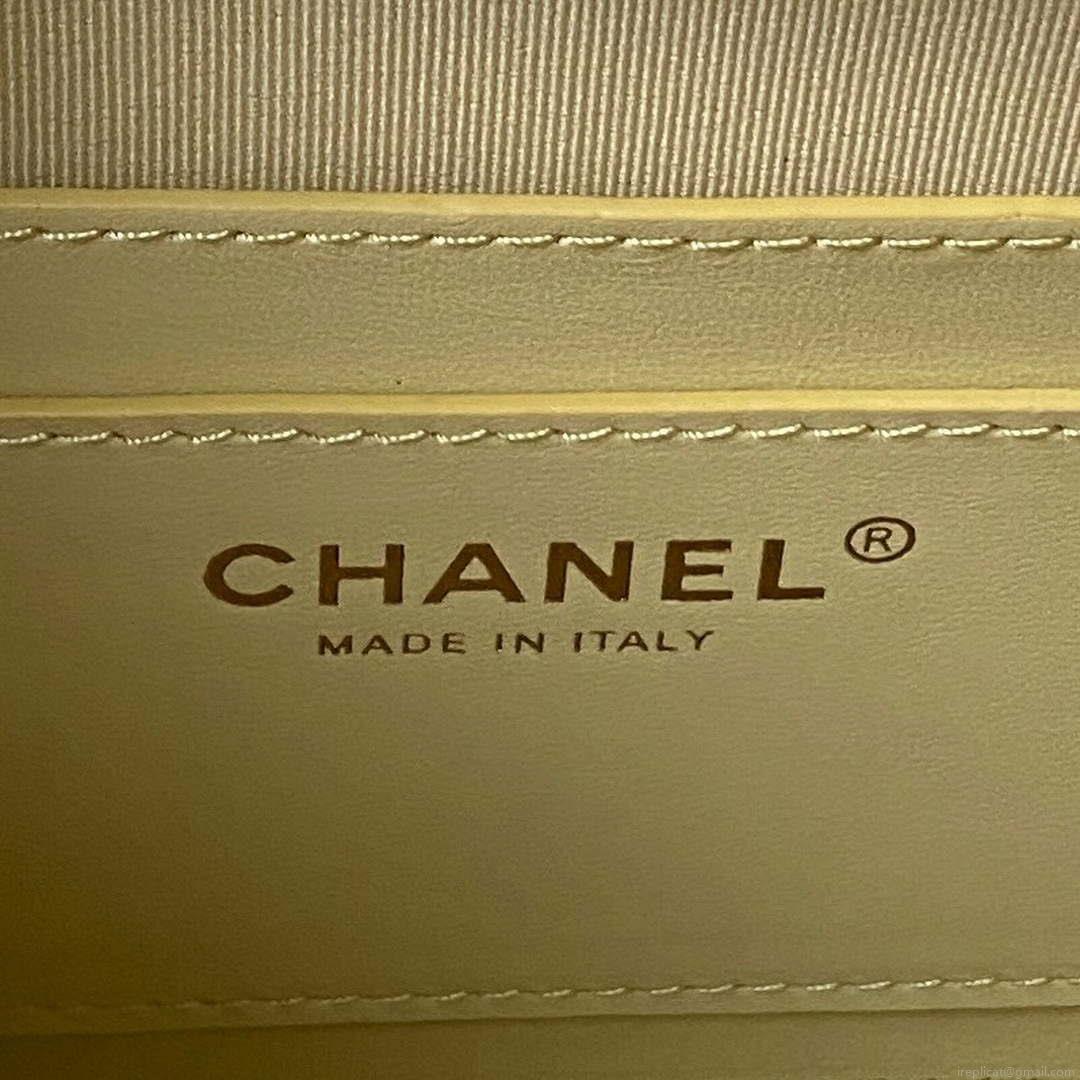 Chanel AS4058 Backpack Grained Shiny Calfskin & Gold-Tone Metal Yellow