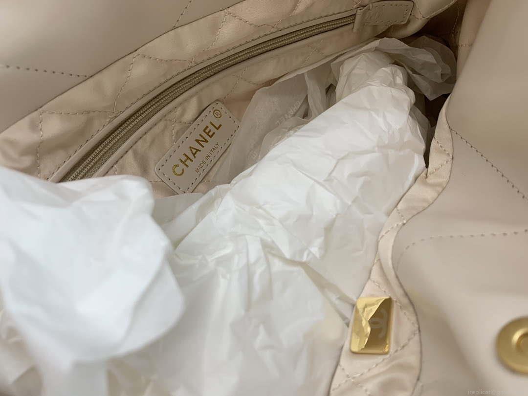 Chanel 22 AS3260 Small Handbag Shiny Calfskin Apricot