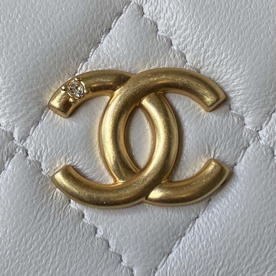Chanel AP3426 Woc Mini Flap Bag Lambskin 17cm White