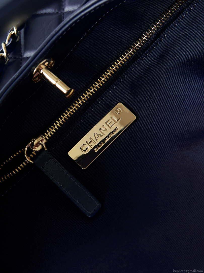 Chanel AS1010 31 Larage Shopping Bag Shiny Lambskin Navy Blue