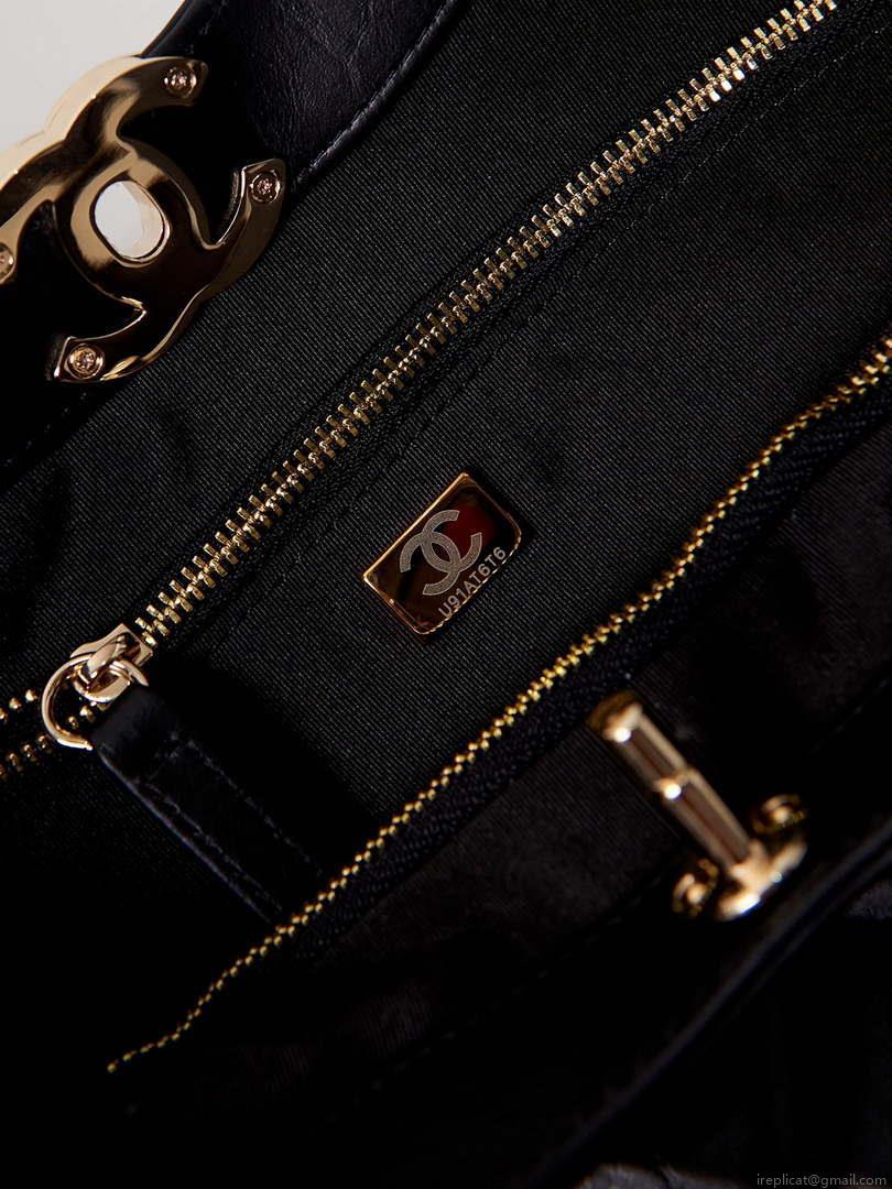 Chanel AS1010 31 Larage Shopping Bag Shiny Lambskin Black